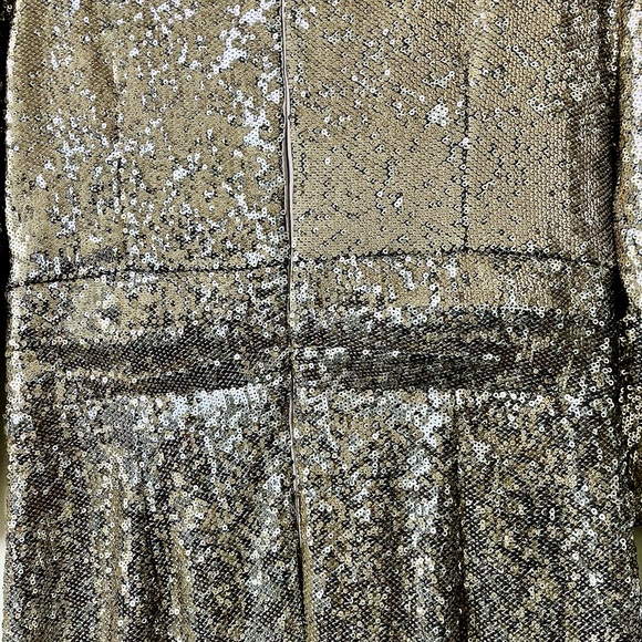 Calvin Klein Women’s Size 8 Shimmering V Neckline Gold Sequin 3/4 Sleeve Dress - Picture 11 of 16